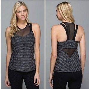 Lululemon Running in the City tank. Size 8